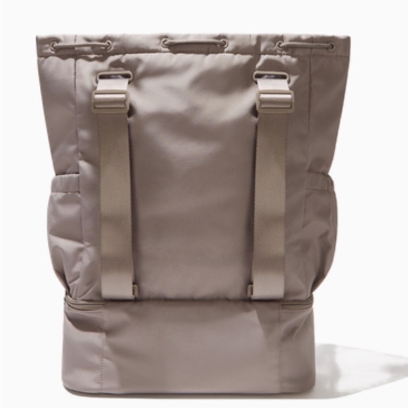 NWT BEYOND YOGA Convertible Gym Bag - Picture 3 of 10